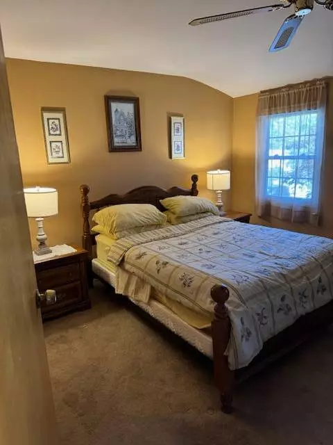 Staten Island, NY 10314,516 Golfview CT