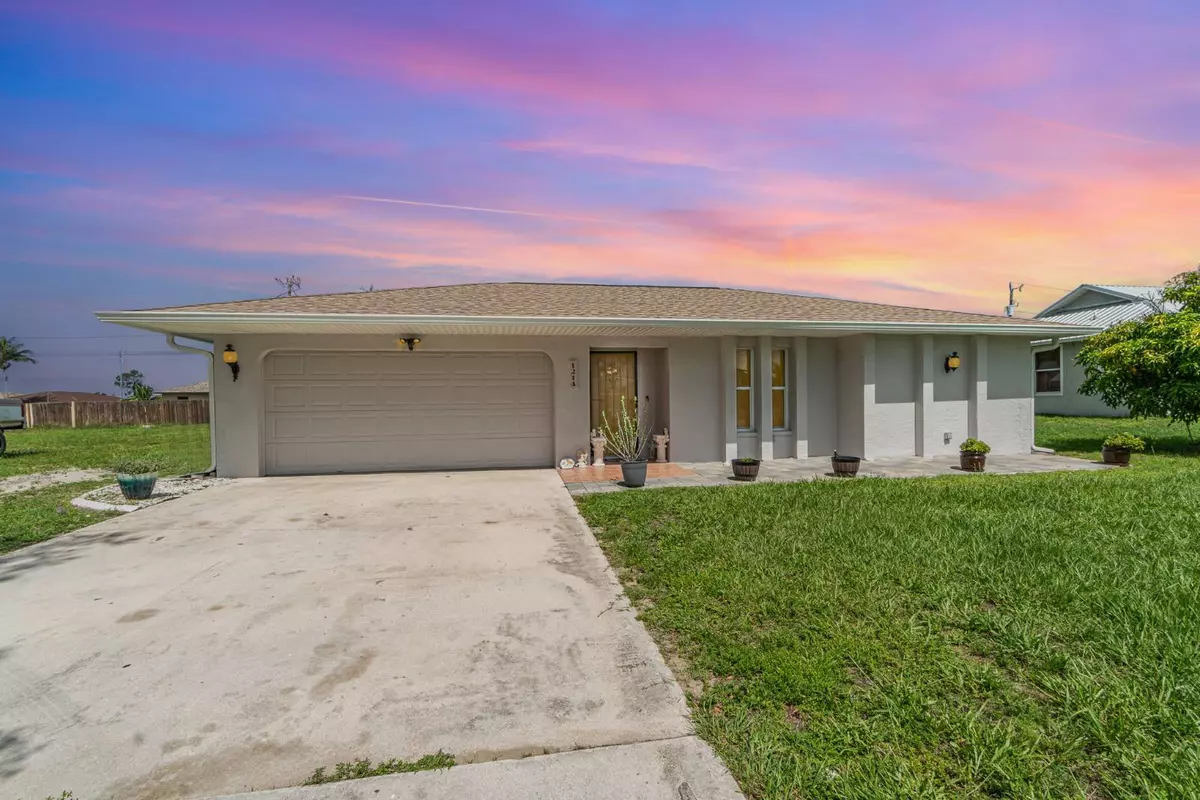 Cape Coral, FL 33991,1214 SW 8th Ct