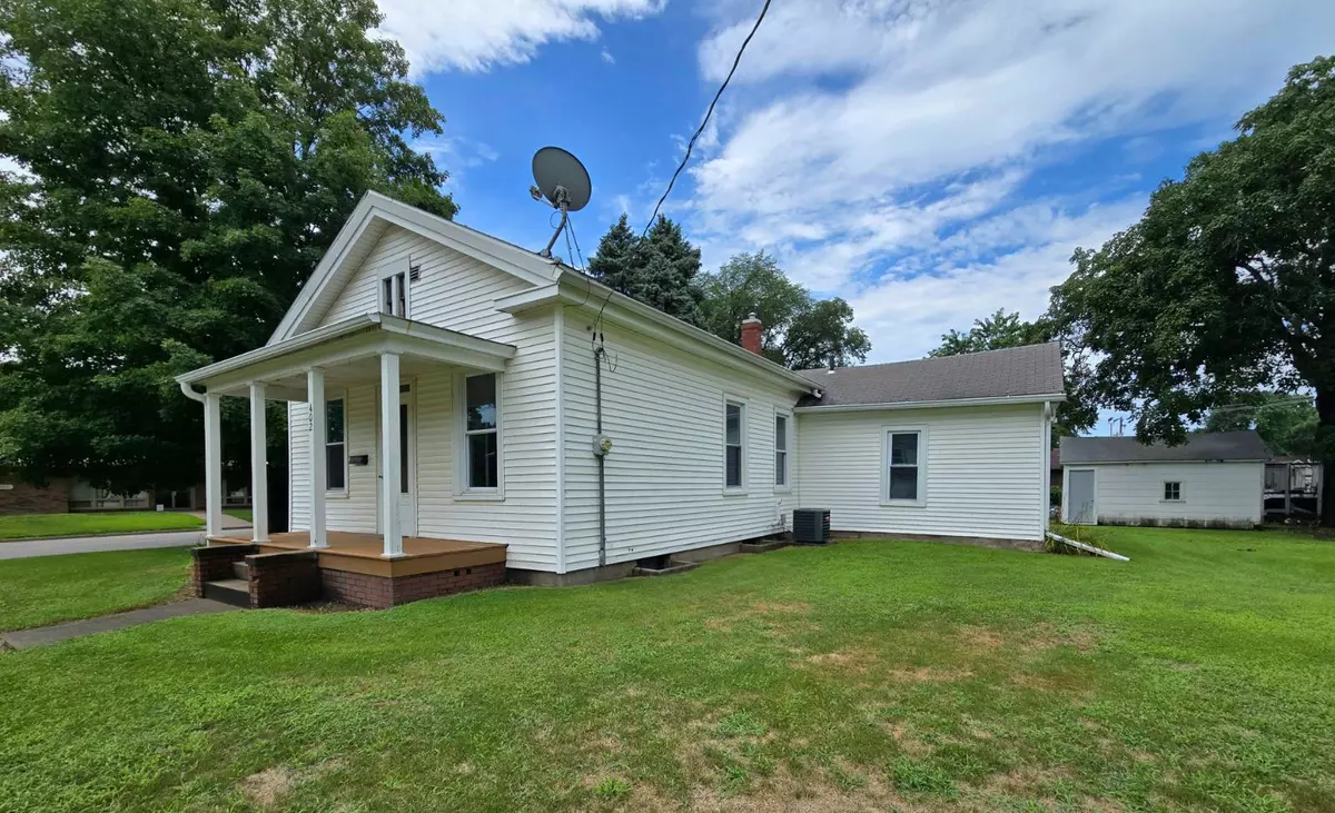 Monmouth, IL 61462,402 N 1st Street