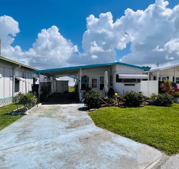 1615 Wisconsin Ave, Bradenton, FL 34207