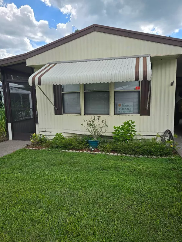 17 Leisure Drive, Auburndale, FL 33823