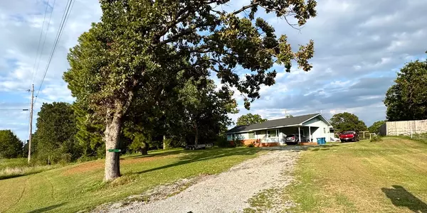 18639 S US Highway 69, Kiowa, OK 74553