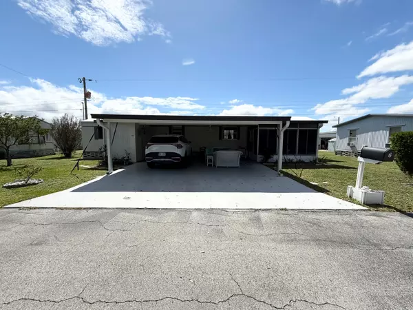 Lakeland, FL 33815,6 EE St