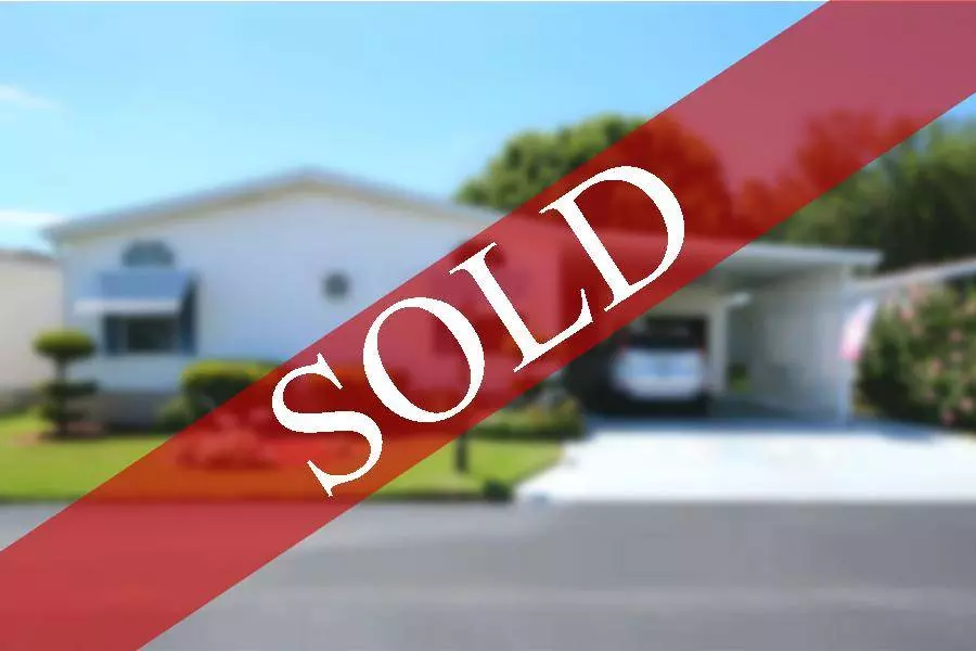 Winter Haven, FL 33881,576 Lake Henry Drive