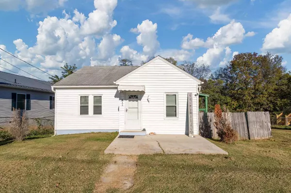 811 Crescent St, Morristown, TN 37813