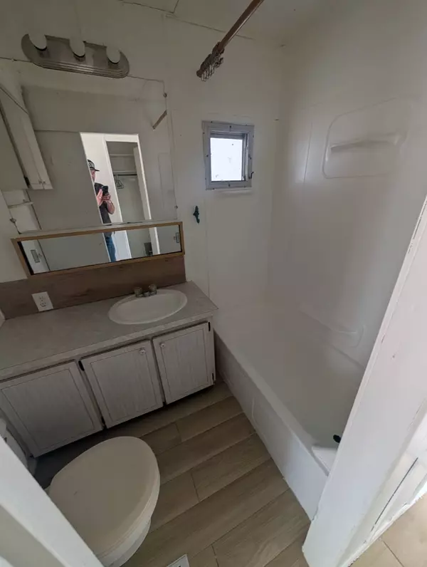 Seminole, FL 33778,12840 Seminole boulevard