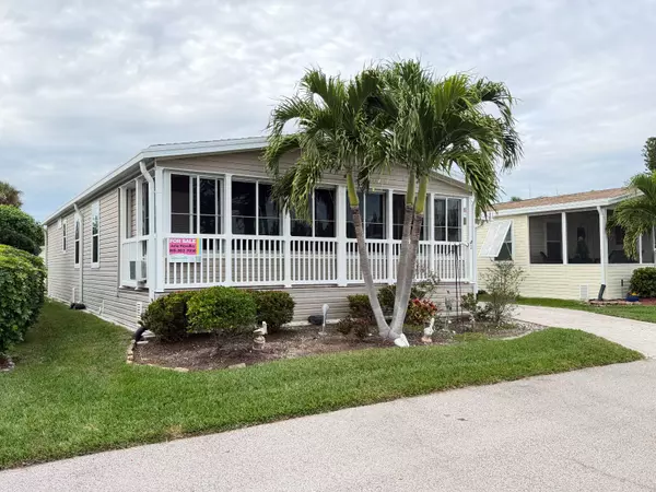 2 Cayman, Fort Myers, FL 33912