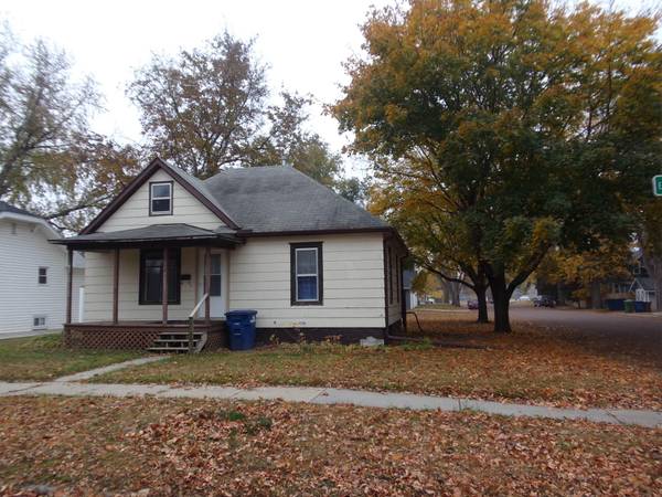 1101 E 4th Ave, Mitchell, SD 57301