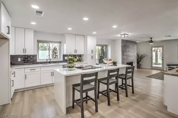 1990 Freeman CT,  Henderson,  NV 89014
