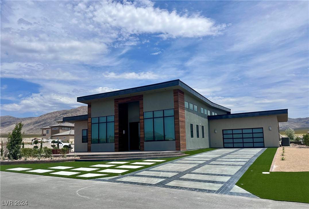 Pahrump, NV 89048,3051 S Indy CT