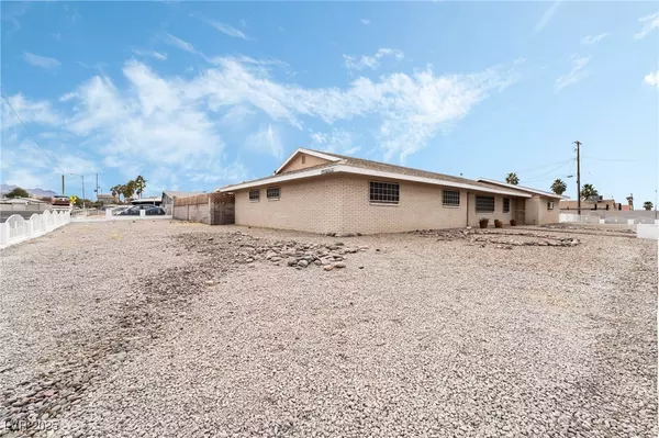 Henderson, NV 89015,845 Palo Verde DR