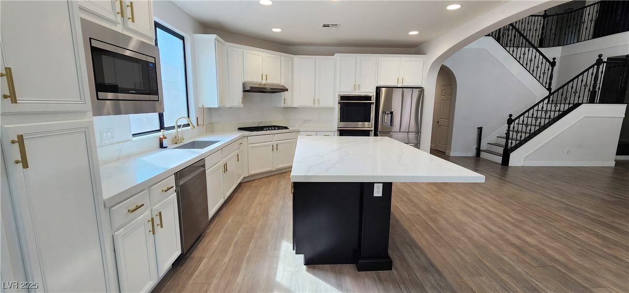 Las Vegas, NV 89166,10220 Radcliffe Peak AVE