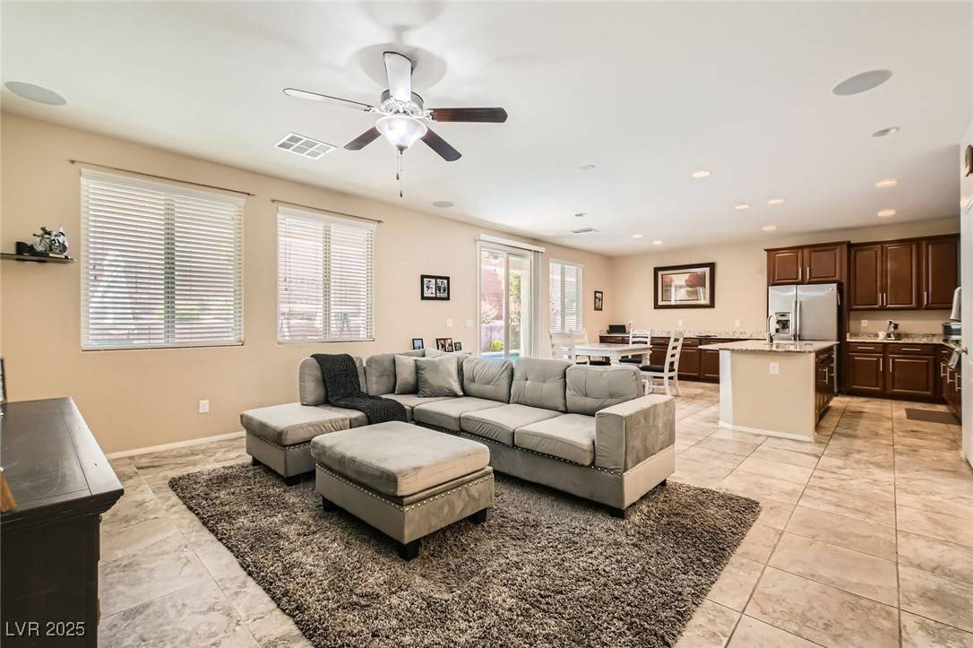 Las Vegas, NV 89166,7349 Merimack Oaks ST