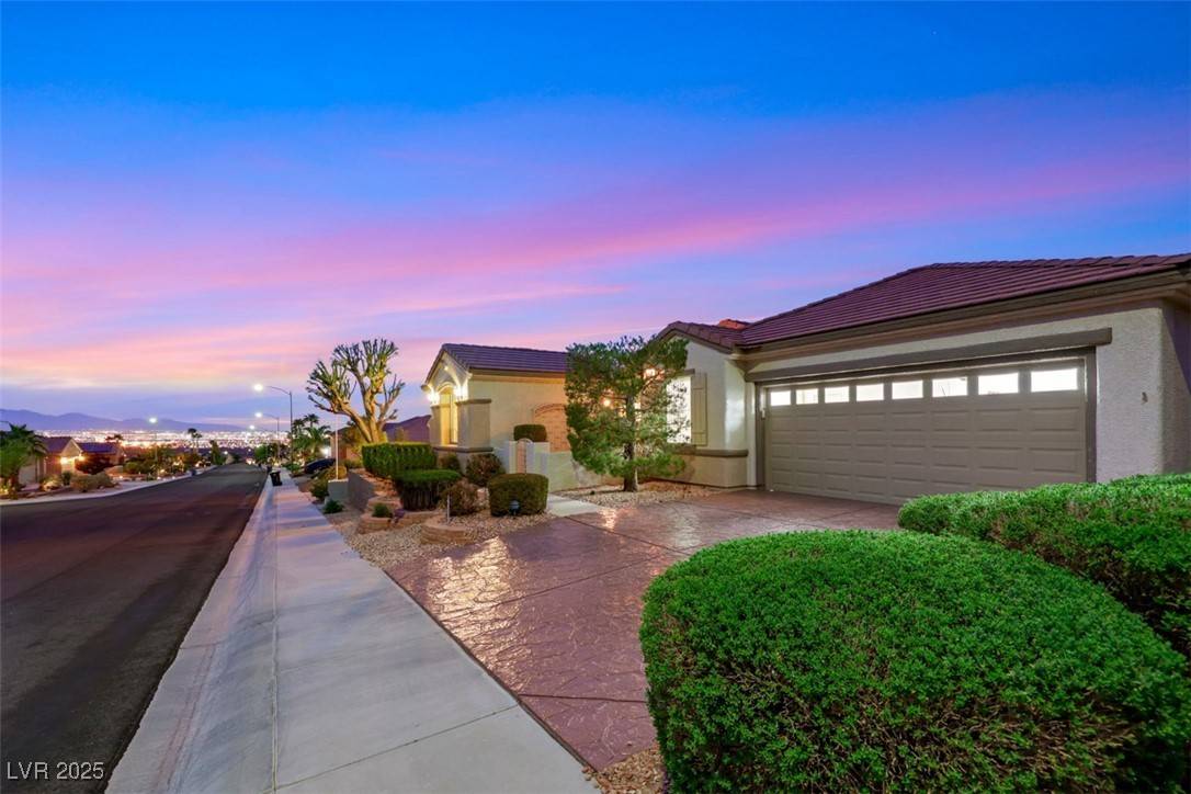 Henderson, NV 89052,1960 Oliver Springs ST