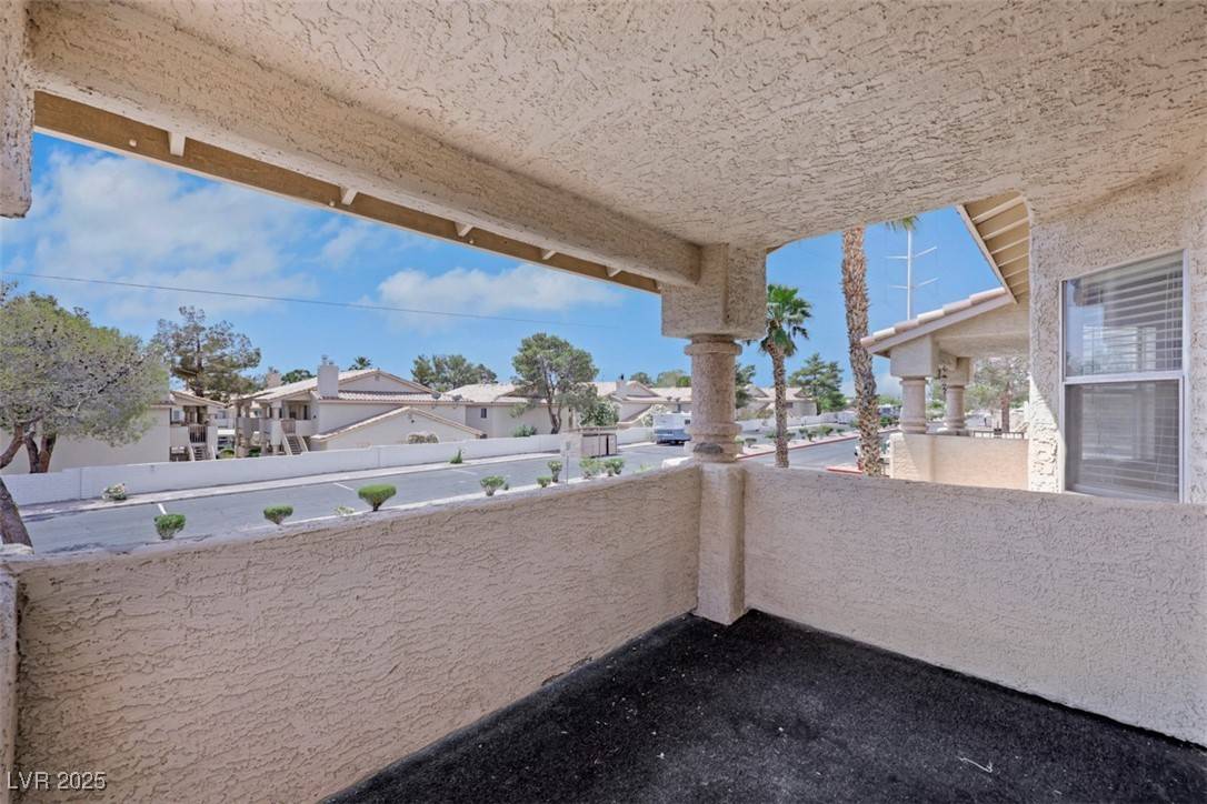 Las Vegas, NV 89128,921 Sulphur Springs LN #201