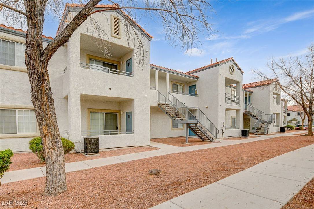 Las Vegas, NV 89130,3318 N Decatur BLVD #2073