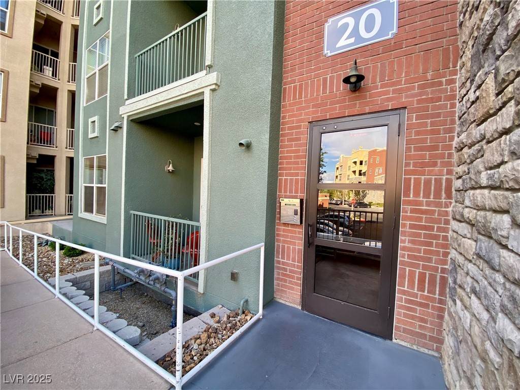 Las Vegas, NV 89123,20 E Serene AVE #111