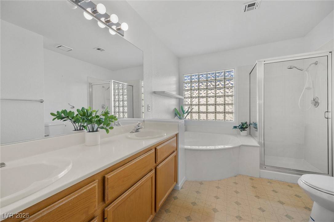 Las Vegas, NV 89129,3425 Creek River DR