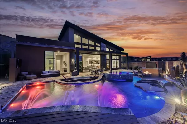 5241 Peak Climb DR, Las Vegas, NV 89135
