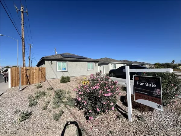 Las Vegas, NV 89106,878 W Lake Mead BLVD