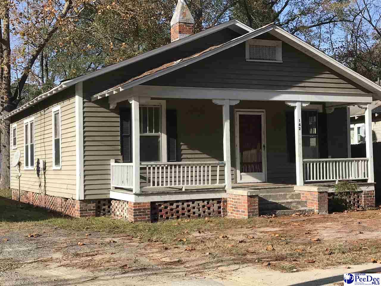 142 Williamsburg Avenue, Lake City, SC 29560-2734