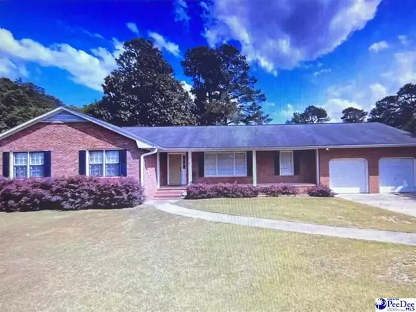 1028 Left Bank Dr., Florence, SC 29501