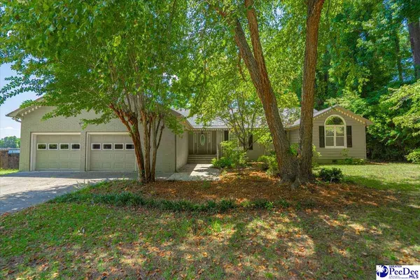 3232 W Forest Lake Dr, Florence, SC 29501