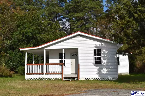 212 S Oak Street, Pamplico, SC 29583