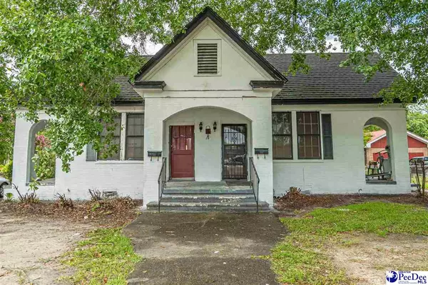 222 E Brooks St, Kingstree, SC 29556