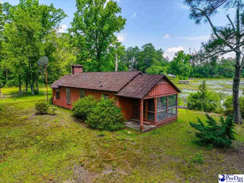 2557 Old Wire Rd, Wallace, SC 29596