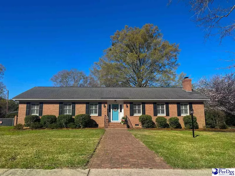 112 Holly Dr., Hartsville, SC 29550