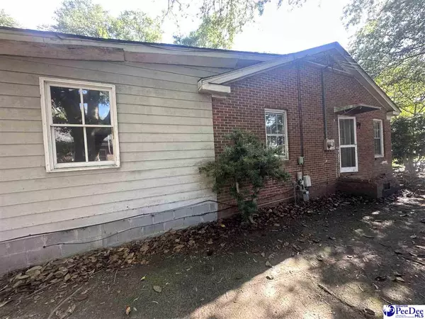 Kingstree, SC 29556,903 Third Ave