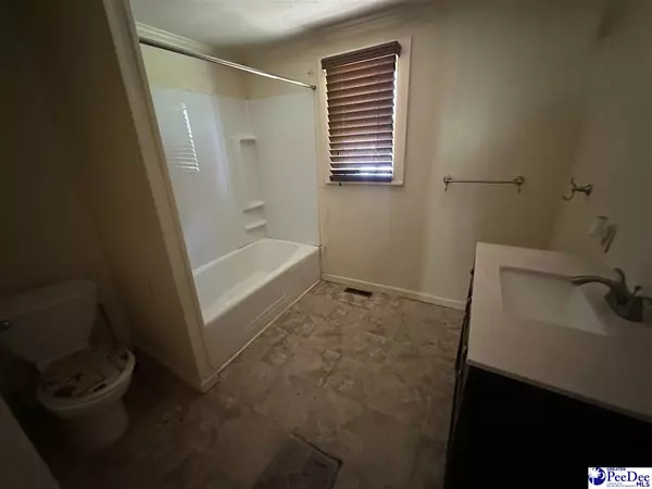 Kingstree, SC 29556,207 Heller St