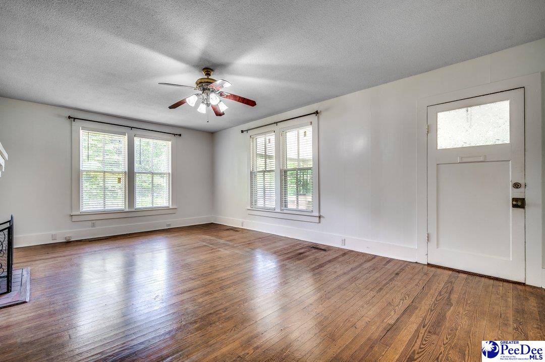 Mullins, SC 29574-0000,222 E Wine St