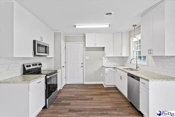 Johnsonville, SC 29555,655 S Pine Street