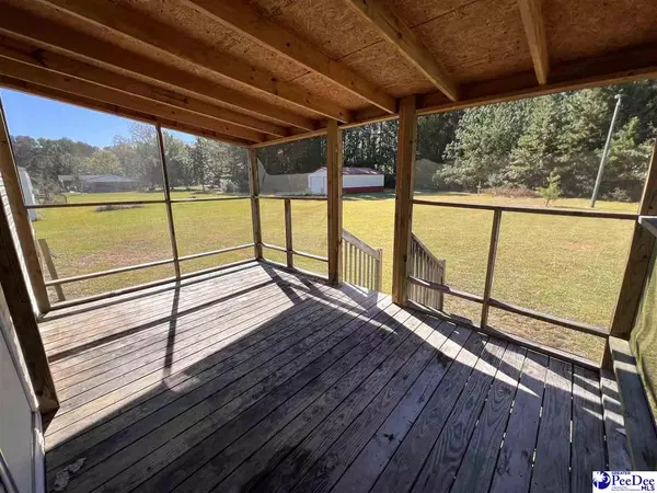 Pamplico, SC 29583,1530 Cox Rd