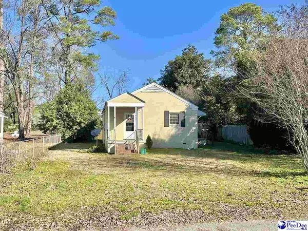 911 Chestnut St, Florence, SC 29501-4635