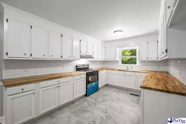 Florence, SC 29501-7221,244 Quinby Cir.