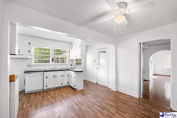 Florence, SC 29501,707 Chase Street