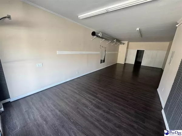 Lake City, SC 29560-2129,109 S Acline Street