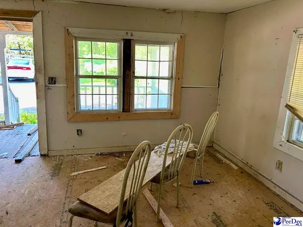 Marion, SC 29571-0000,817 Simmons St.
