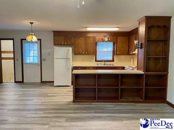 Florence, SC 29501,2543 S Charleston Rd