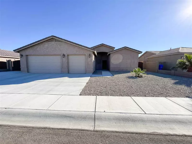 11385 S Helen Dr, Yuma, AZ 85367