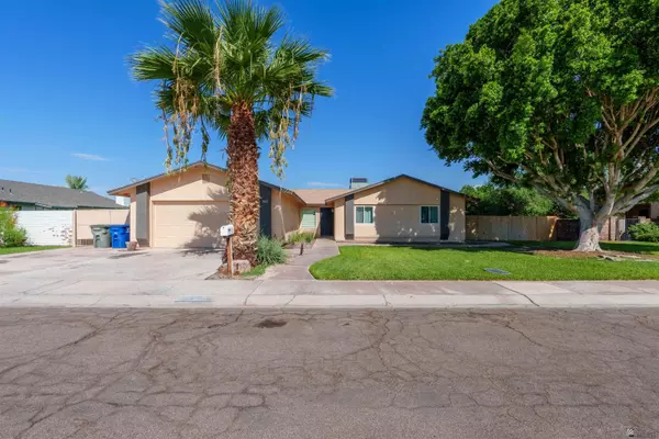 1045 S Appaloosa Ln, Yuma, AZ 85364