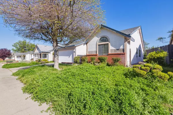 3047 Black Eagle DR, Antelope, CA 95843