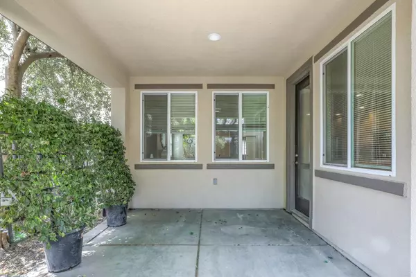 Oakdale, CA 95361,549 Fresian DR
