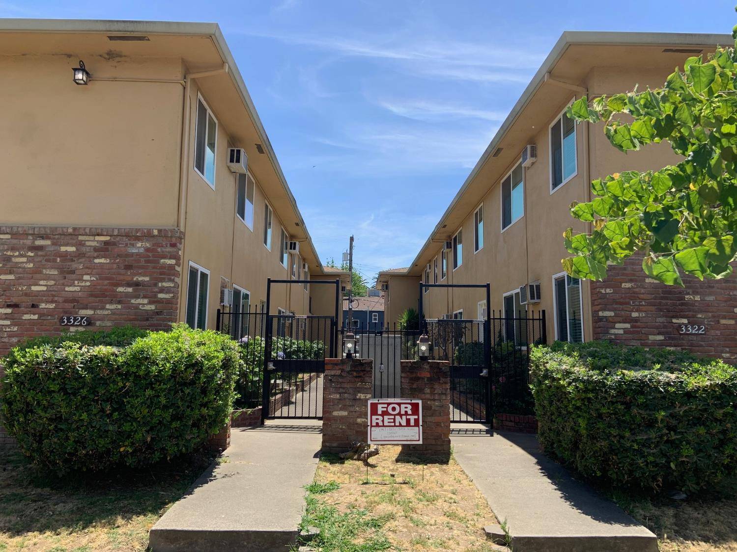 3322-3326 S Y ST, Sacramento, CA 95817