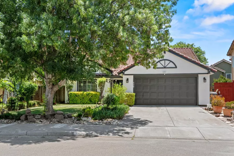 550 Fawn Glen DR, Tracy, CA 95376