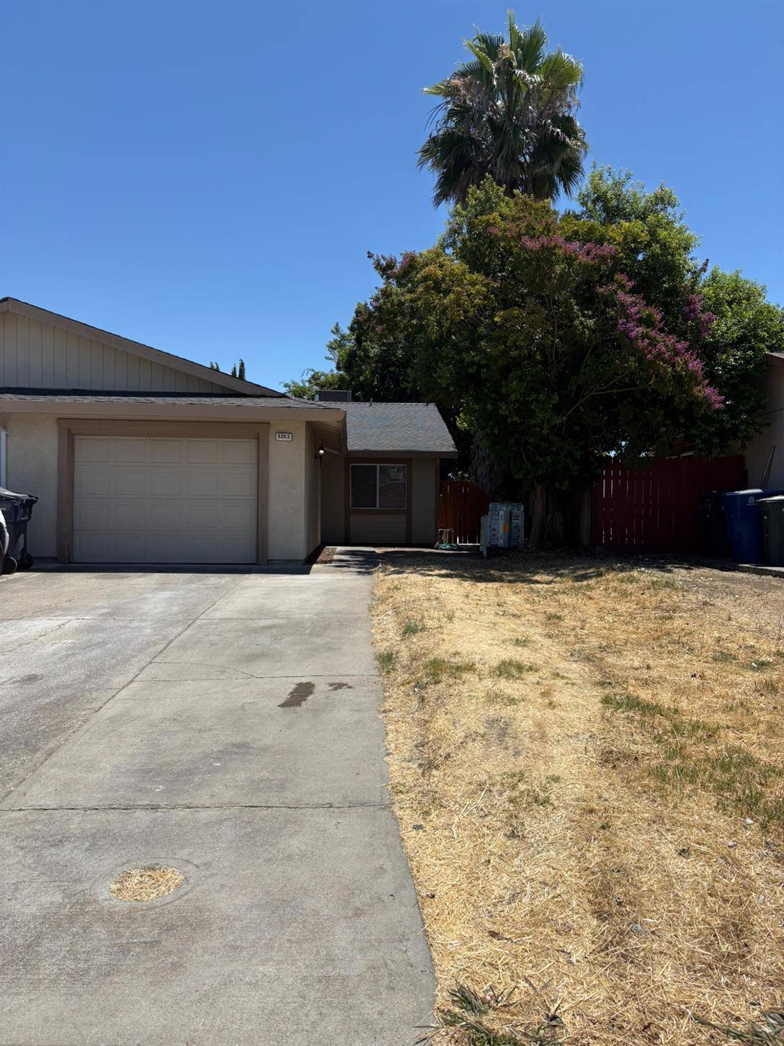 8263 Union House WAY, Sacramento, CA 95823