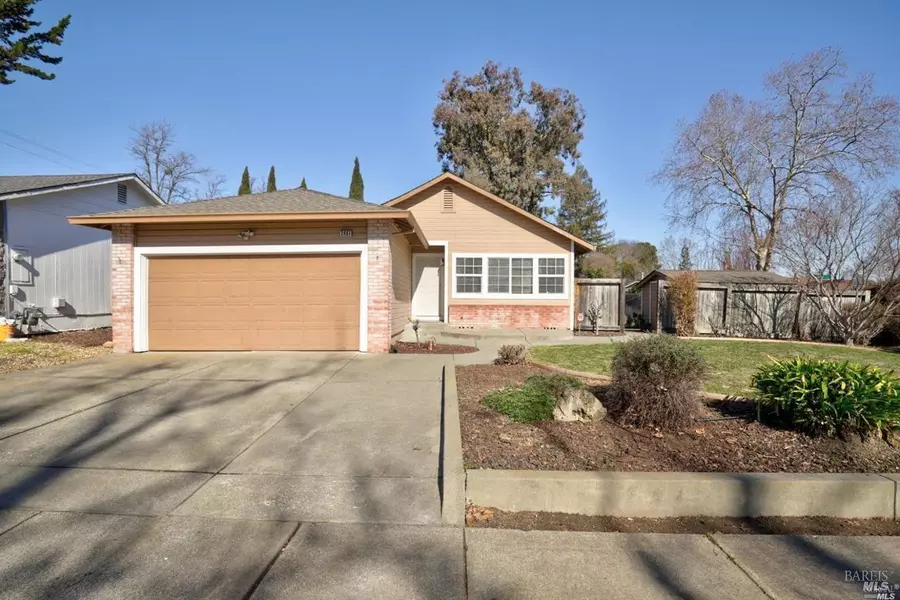 2497 Chatham, Santa Rosa, CA 95401